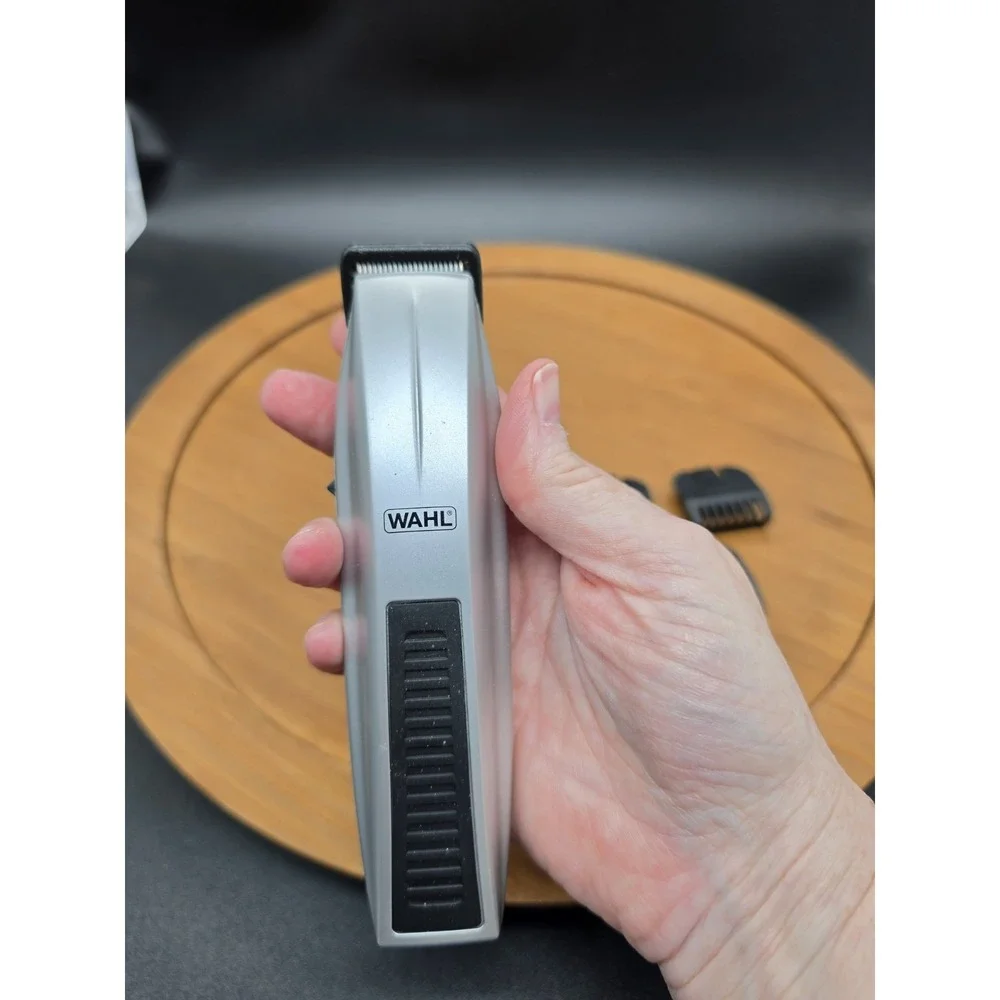 Wahl‎ 5537-4301 Cordless Battery Operated Mustache And Beard Trimmer
